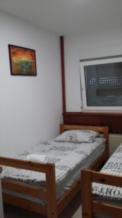 Apartma Mbm Lägenhet Križevci pri Ljutomeru Exteriör bild